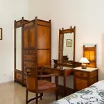 Giglio & Viola Borgia Appartement