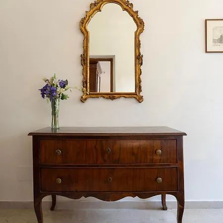 Giglio & Viola Borgia 아파트 *